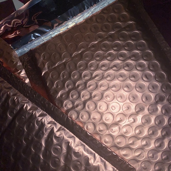 20 Metallic Bronze Bubble Mailers 4x8 Padded Shipping Envelopes Self Sealing - Picture 5 of 5